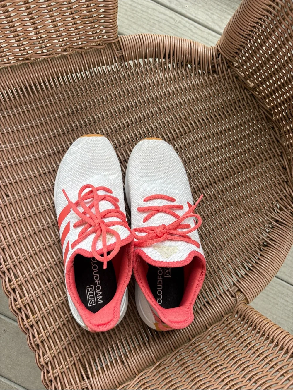 Adidas Women’s Cloudfoam Pure Athletic Sneakers. Size 6.5 (white/coral/grey)